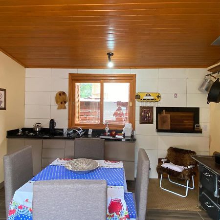 Casa Aconchegante Ou Suites Privativas Канела Екстер'єр фото